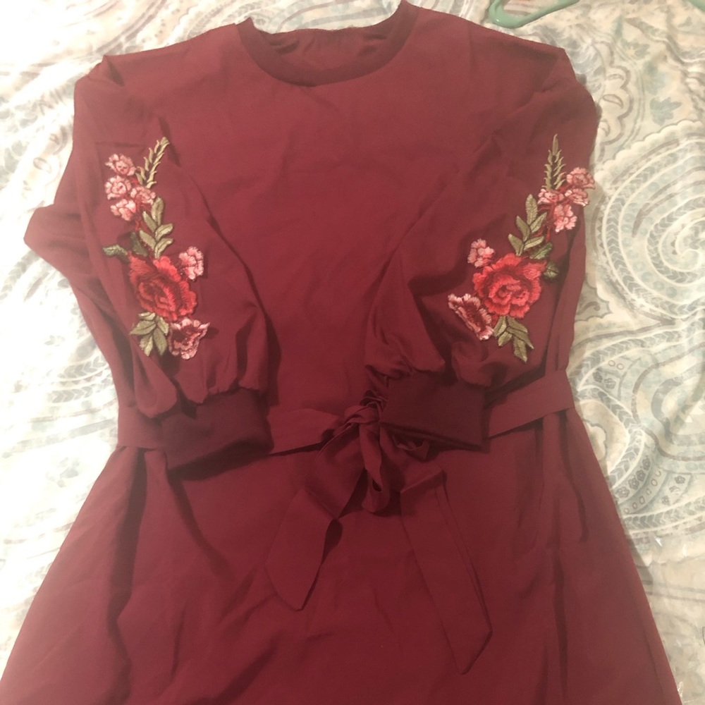 Maroon Floral appliqué dress